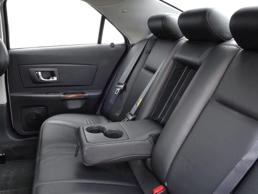  Cadillac CTS 2005 года  (UK) (фото 3 из 7)